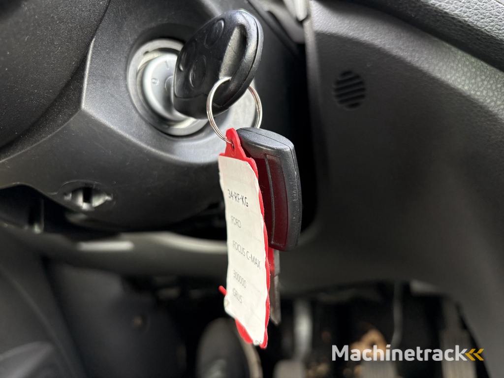 Ford Focus C-Max 1.8-16V Futura | Nieuw Binnen! | Zo Mee | Lees Tekst | Read Text