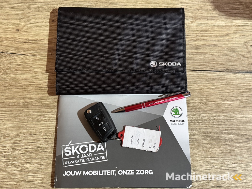 ŠKODA Karoq 1.5 TSI ACT Sportline Business | Automaat | Camera | Stoelverwarming