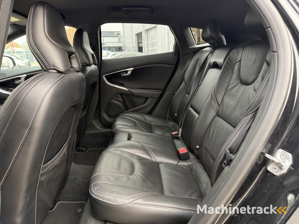 Volvo V40 2.0 D4 Ocean Race Business | Nieuw Binnen! | Camera | Leder | Stoelverwarming