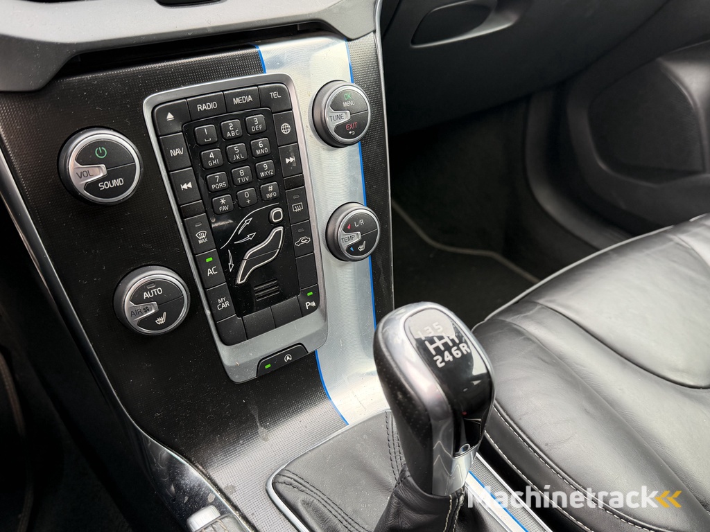 Volvo V40 2.0 D4 Ocean Race Business | Nieuw Binnen! | Camera | Leder | Stoelverwarming