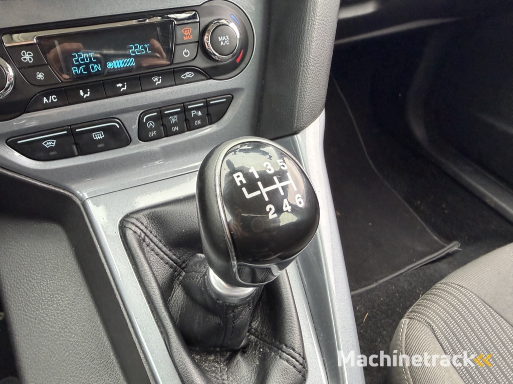 Ford Focus Wagon 1.6 TDCI ECOnetic Lease Titanium | Nieuw Binnen! | Navi | Cruise | Apk 03-2026!