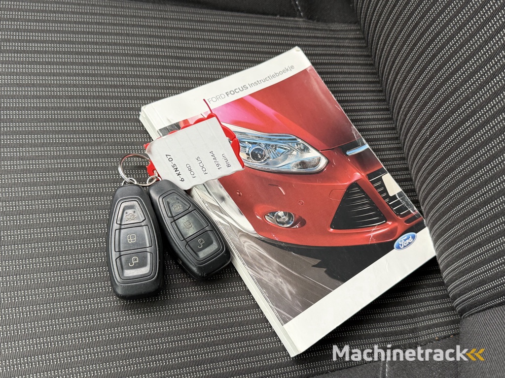 Ford Focus Wagon 1.6 TDCI ECOnetic Lease Titanium | Nieuw Binnen! | Navi | Cruise | Apk 03-2026!