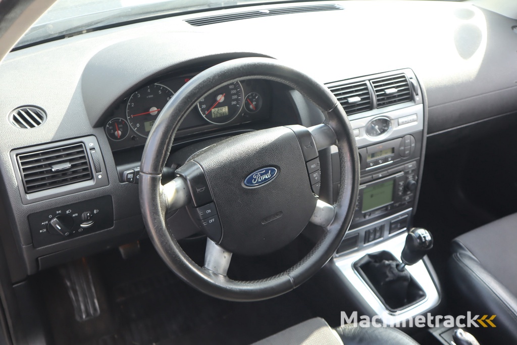 Ford Mondeo Wagon 1.8-16V Platinum | Zo Mee | Inruilkoopje |