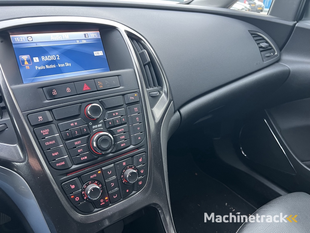 Opel Astra 1.6 Turbo Cosmo | Nieuw Binnen! | Trekhaak | Leder | Cruise