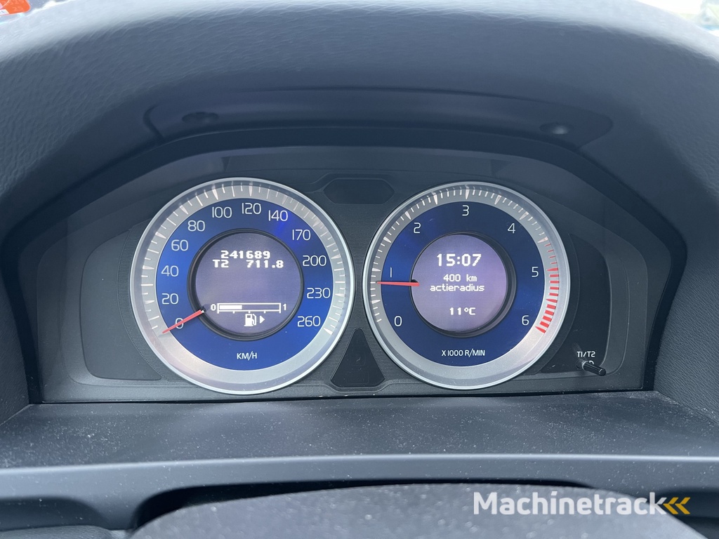 Volvo S60 2.0 D4 R-Design | Nieuw Binnen! | Trekhaak | Navi | Stoelverwarming