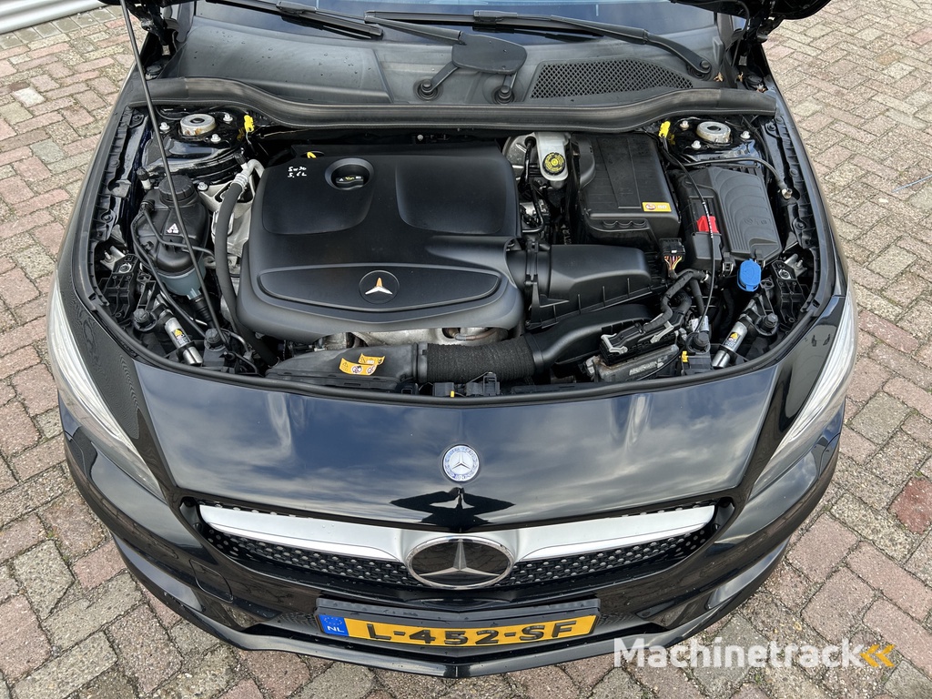 Mercedes-Benz CLA-klasse 250 Edition 1 | Nieuw Binnen! | Memory Seats | Trekhaak | AMG Line