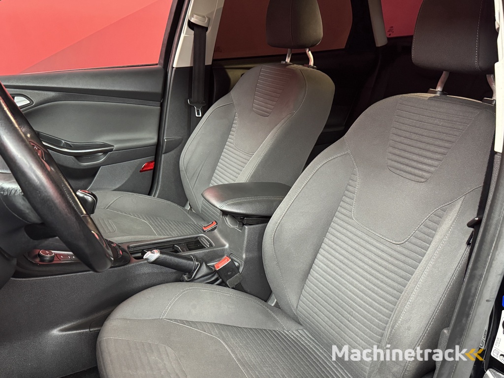 Ford Focus Wagon 1.5 Titanium | Cruise | Navi | Clima