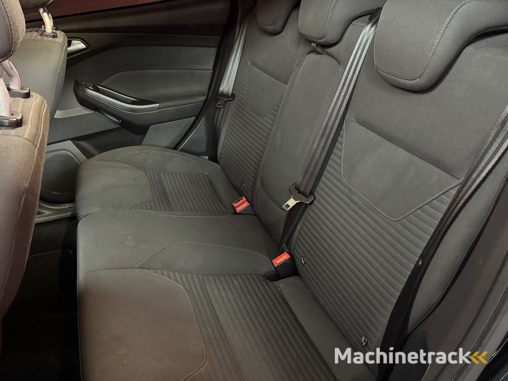 Ford Focus Wagon 1.5 Titanium | Cruise | Navi | Clima