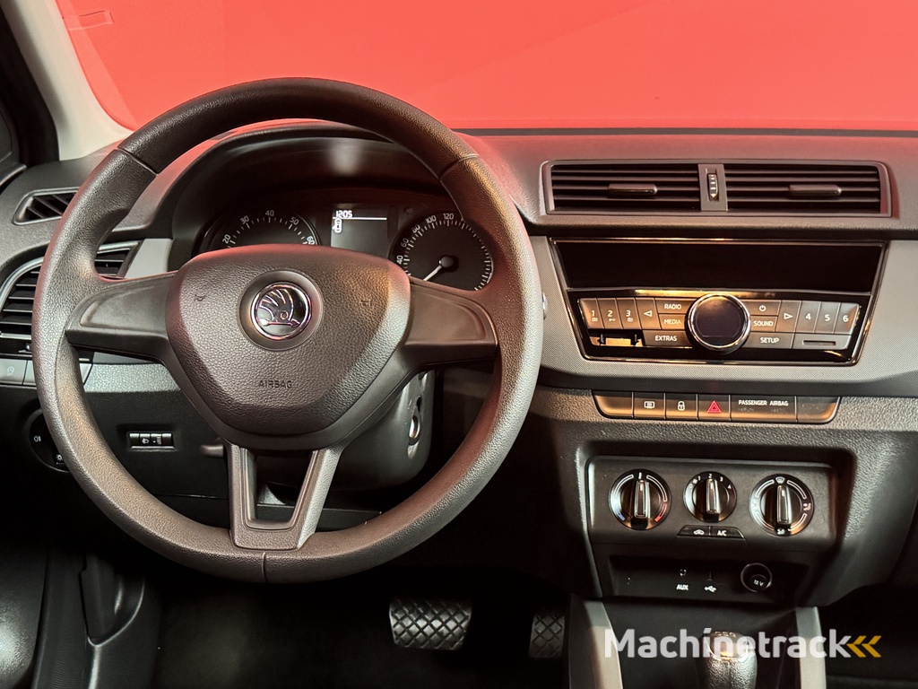 ŠKODA Fabia 1.2 TSI Active | Automaat | Airco | Trekhaak | APK 06-11-2026 |