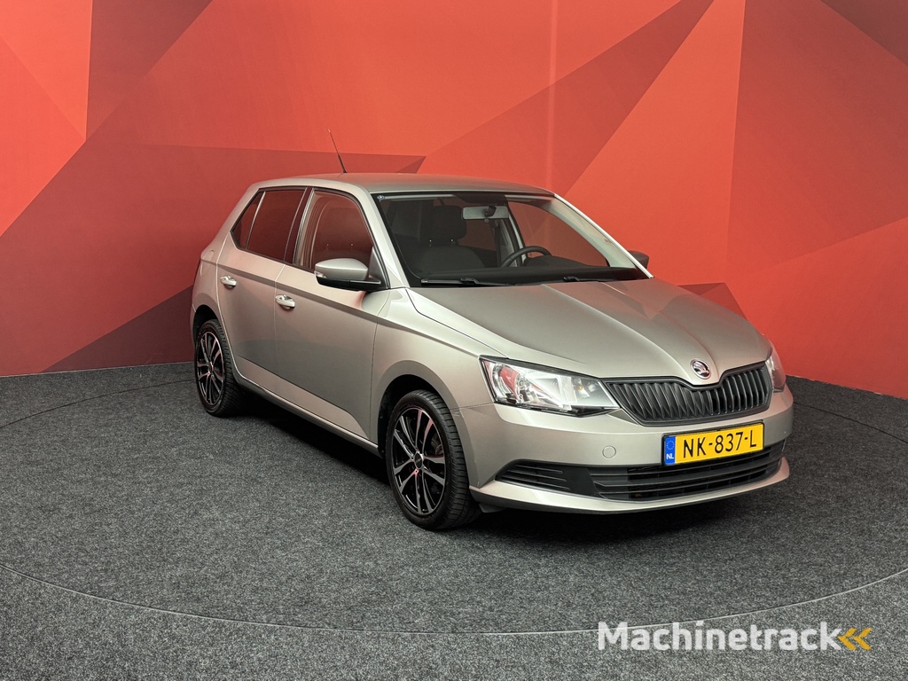 ŠKODA Fabia 1.2 TSI Active | Automaat | Airco | Trekhaak | APK 06-11-2026 |