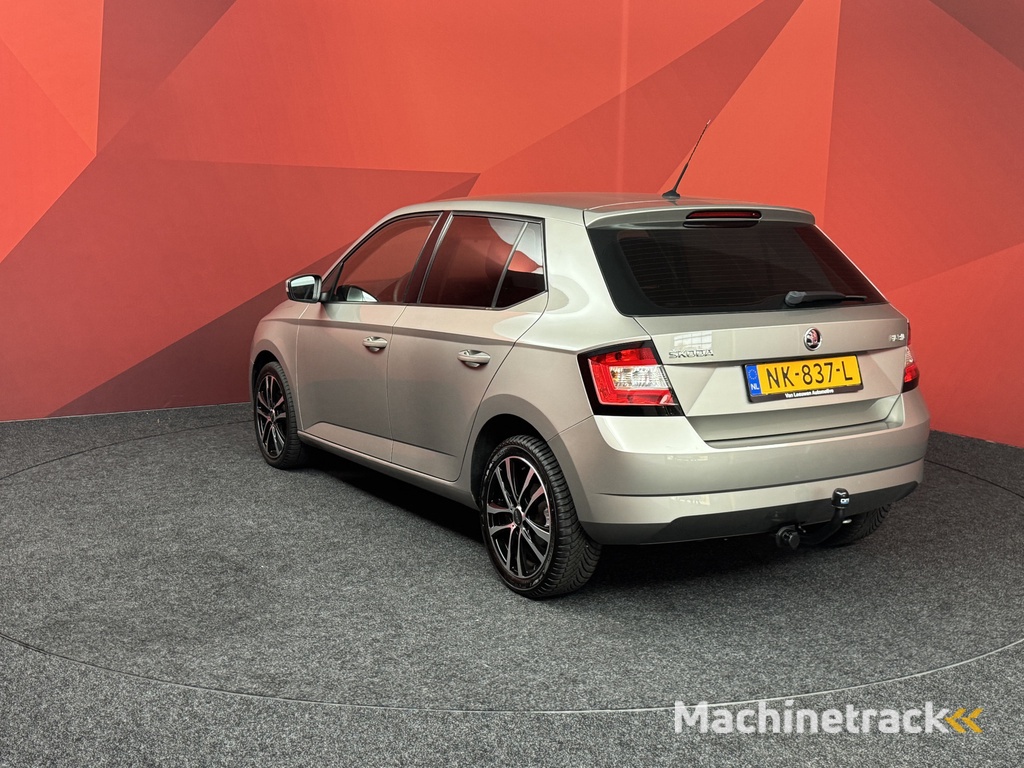 ŠKODA Fabia 1.2 TSI Active | Automaat | Airco | Trekhaak | APK 06-11-2026 |