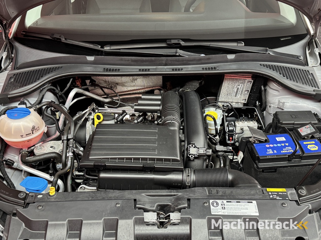 ŠKODA Fabia 1.2 TSI Active | Automaat | Airco | Trekhaak | APK 06-11-2026 |