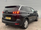 Miniaturansicht von Peugeot 5008 1.2 PureTech Active | Nieuw Binnen! | Cruise | Trekhaak | Navi | 7 Persoons |