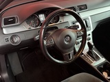 Thumbnail of Volkswagen Passat Variant 1.4 TSI Highline BlueMotion | APK 07-11-2026 | Automaat | Navigatie | Climate Control |