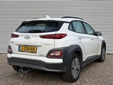 Minituur van Hyundai Kona EV Comfort 64 kWh | Nieuw Binnen! | Automaat | Camera | Trekhaak | Cruise