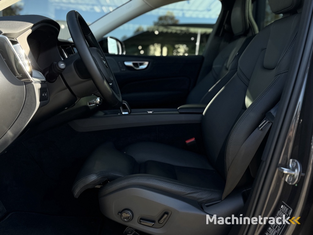 Volvo XC60 2.0 T6 Plug-in hybrid AWD Plus Dark | Pano | 360 Cam | Leder | Harman/Kardon |