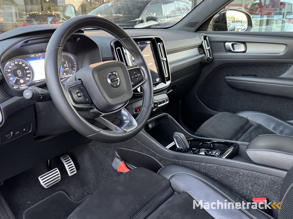 Volvo XC40 1.5 T5 Recharge R-Design | Pilot Ass. | Carplay | Comfortstoelen | NL-AUTO