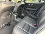 Minituur van Volvo V60 2.0 T6 TE AWD Momentum Pro Leder | Camera | Carplay |