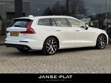 Minituur van Volvo V60 2.0 T6 TE AWD Momentum Pro Leder | Camera | Carplay |