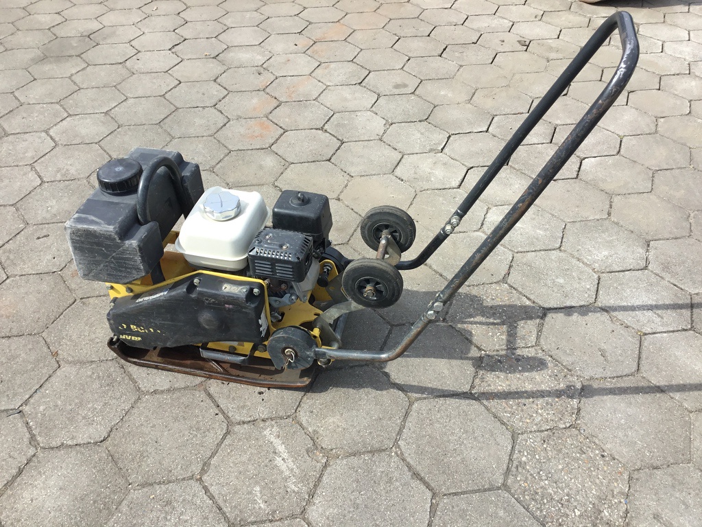 Gebruikte trilplaat Bomag BVP 10/36 (2021)