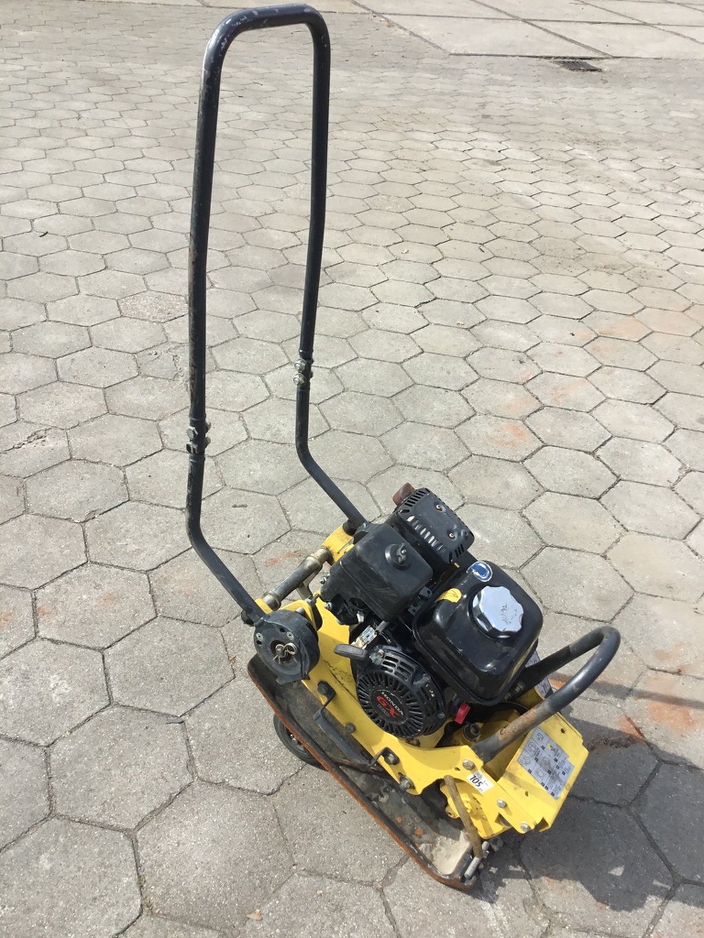 Gebruikte trilplaat Bomag BVP 10/36 (2021, zonder watertank)