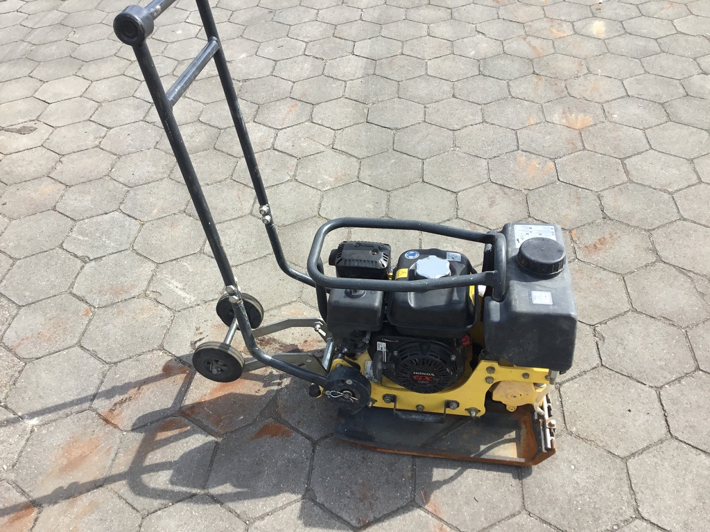 Gebruikte trilplaat Bomag BVP 18/45