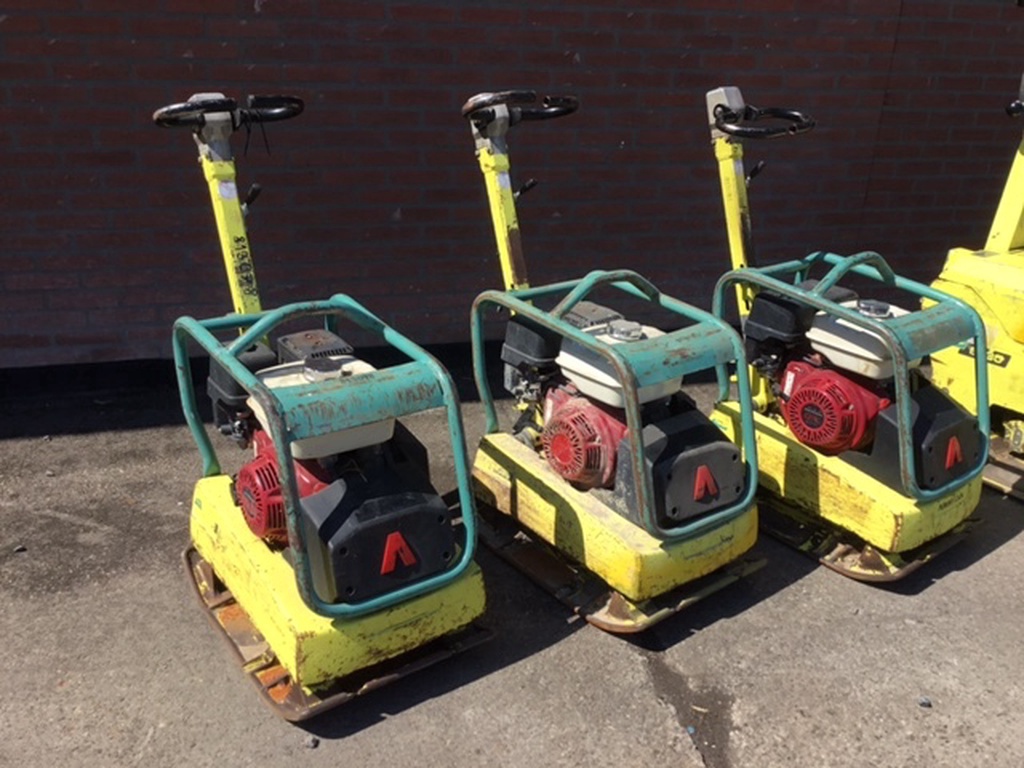 Gebruikte trilplaat AMMANN APR30/20