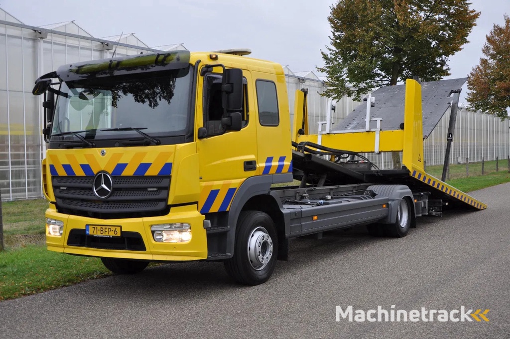 Mercedes-Benz Atego 1524 Falkom Towing Truck