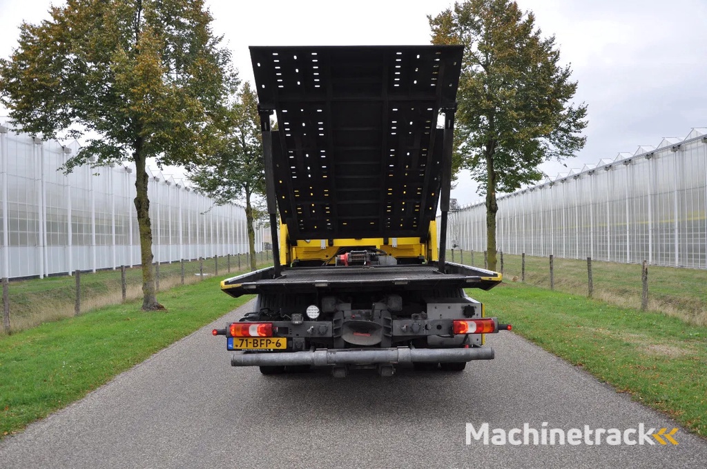 Mercedes-Benz Atego 1524 Falkom Towing Truck