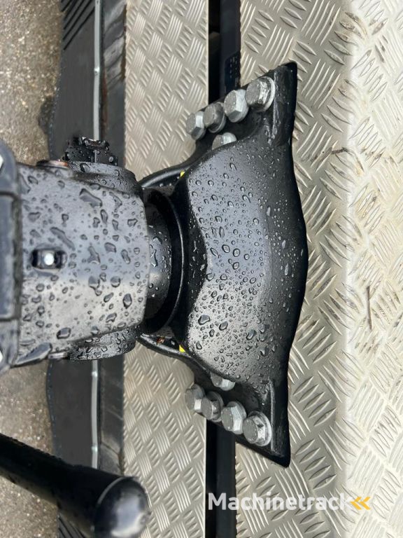 Mercedes-Benz Actros 4163 8x4/4 SLT