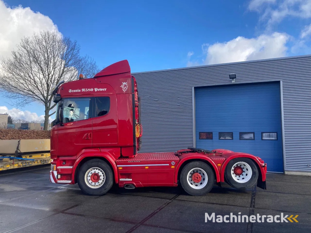 Scania R580 6×2 with Boogie Lift Axle