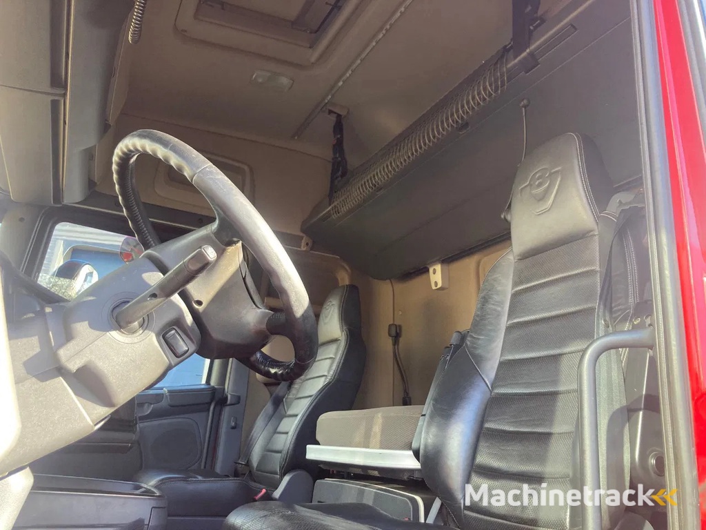 Scania R580 6×2 with Boogie Lift Axle