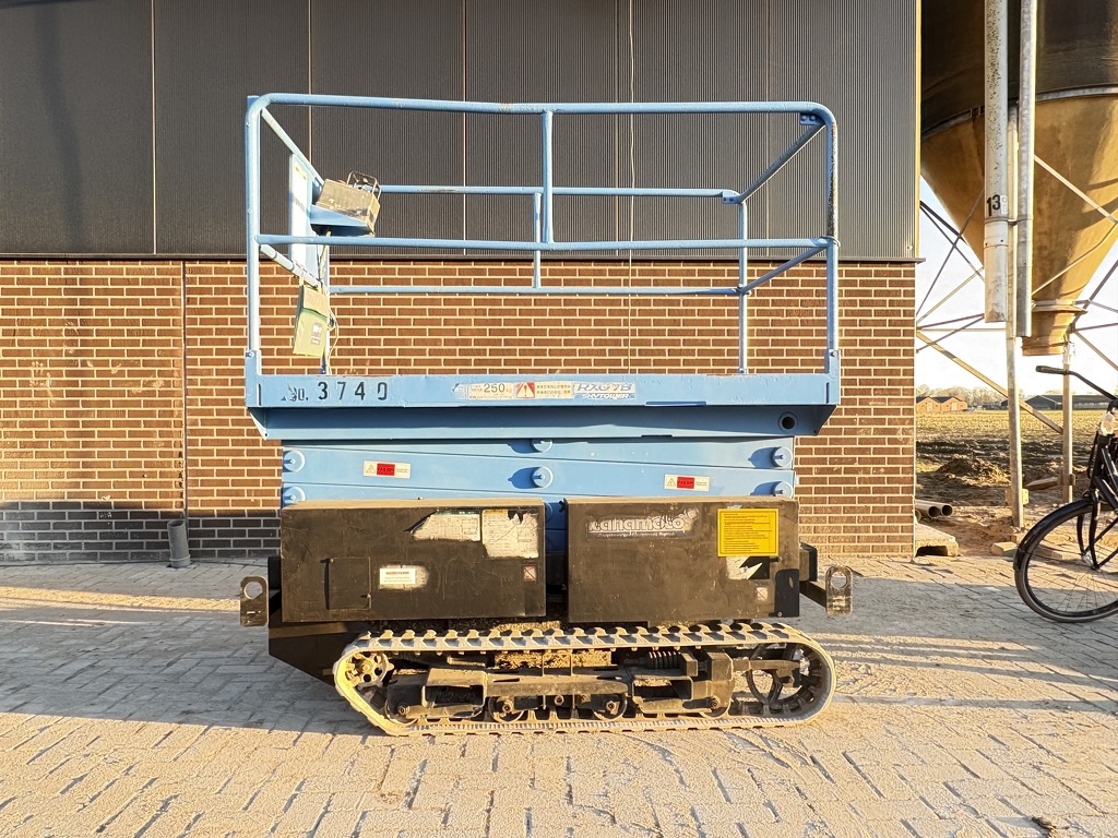 Hoogwerker rupshoogwerker aichi rx07 9m