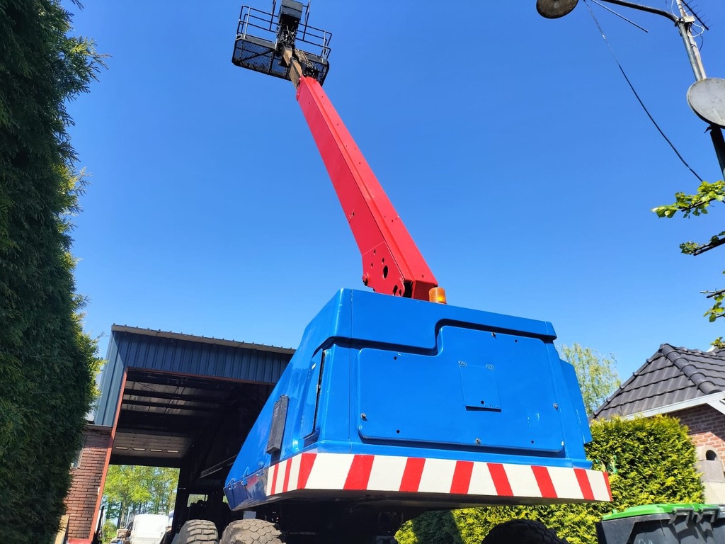 Hoogwerker telescoophoogwerker  snorkel  jlg  genie Haulotte