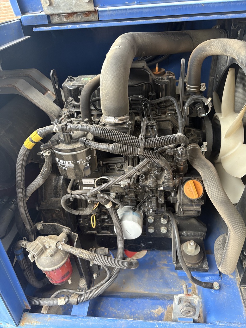 Hoogwerker aichi sr12c1sm rupshoogwerker