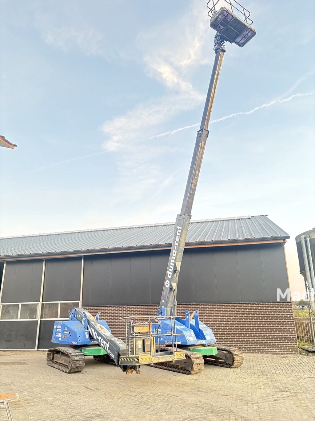 Hoogwerker aichi sr12c1sm rupshoogwerker