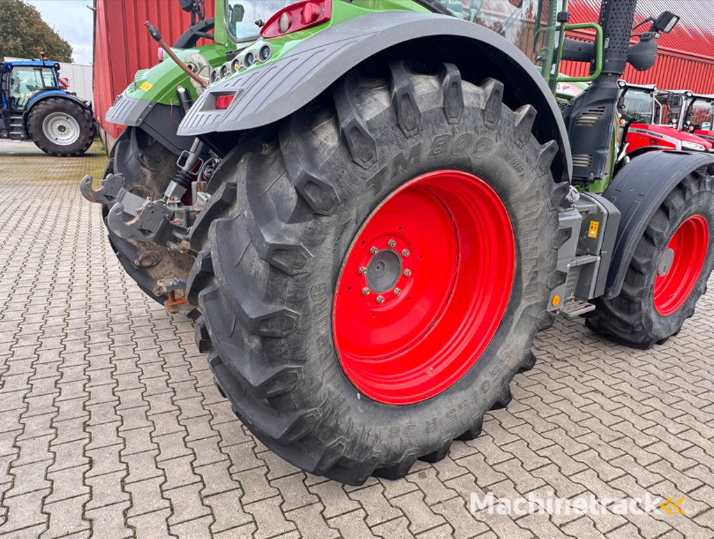 Fendt 513 Vario S4 PowerPlus
