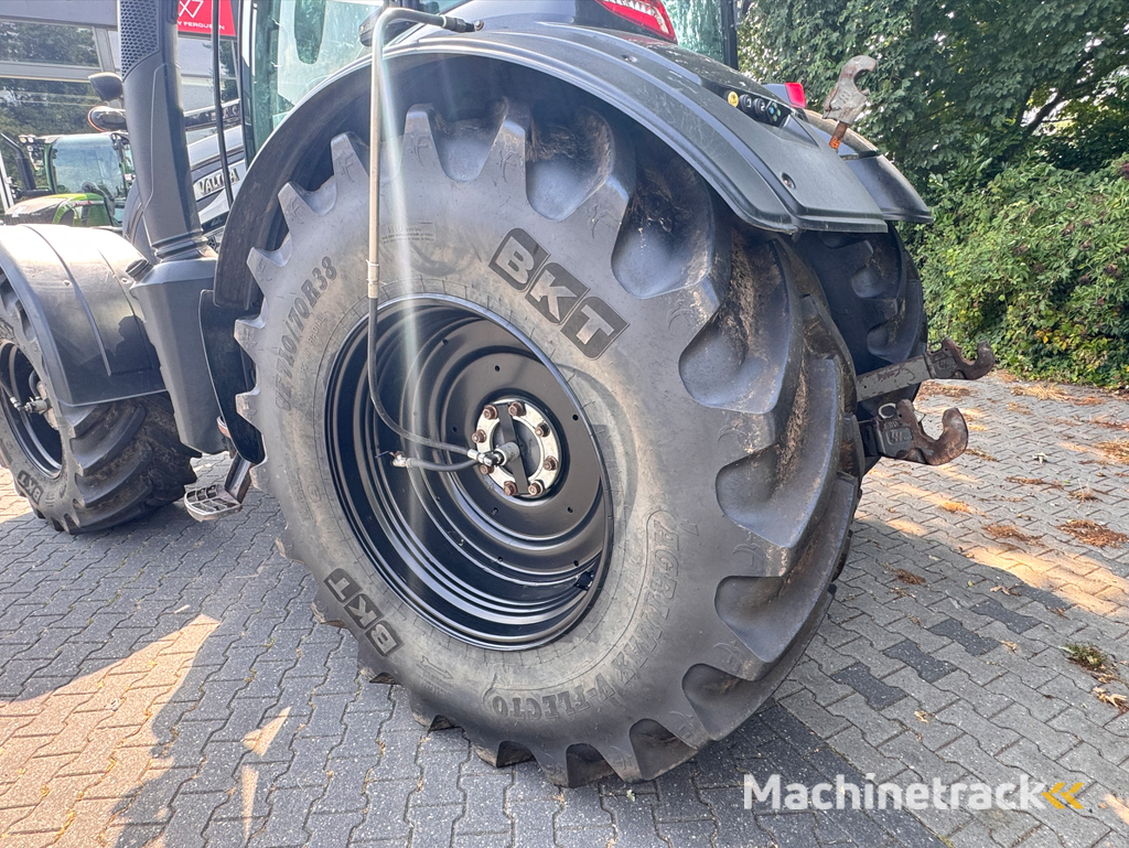 Valtra T214 Direct
