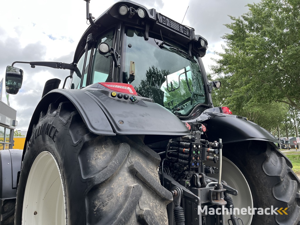 Valtra N174 Active
