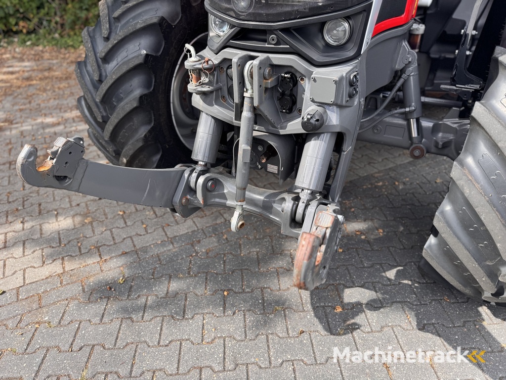 Massey Ferguson 8s.205 Dyna7 Exclusive