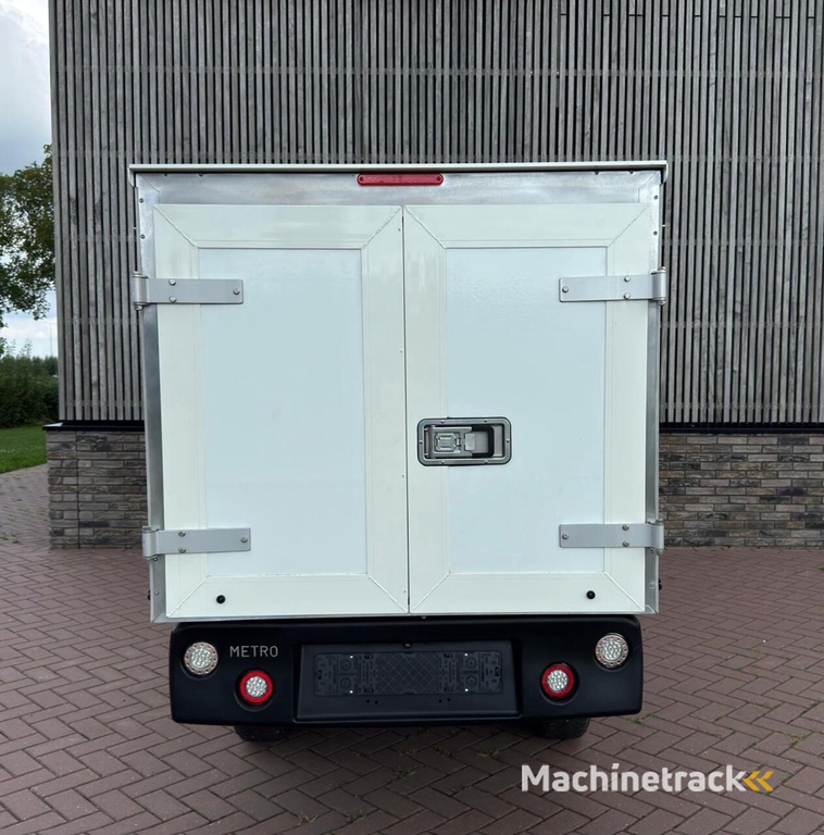 Cenntro C500 | Electric | Lithium | Rolzeilen box met stelling en deuren aan de achterkant | range van 100 km