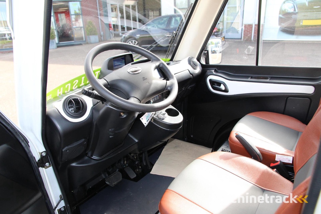 Cenntro C500 | Electric | Lithium | Rolzeilen box met stelling en deuren aan de achterkant | range van 100 km