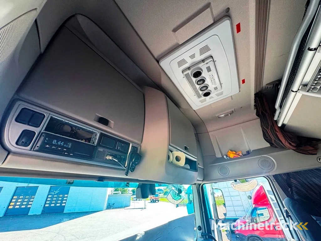 DAF XF 530 god  tractor unit