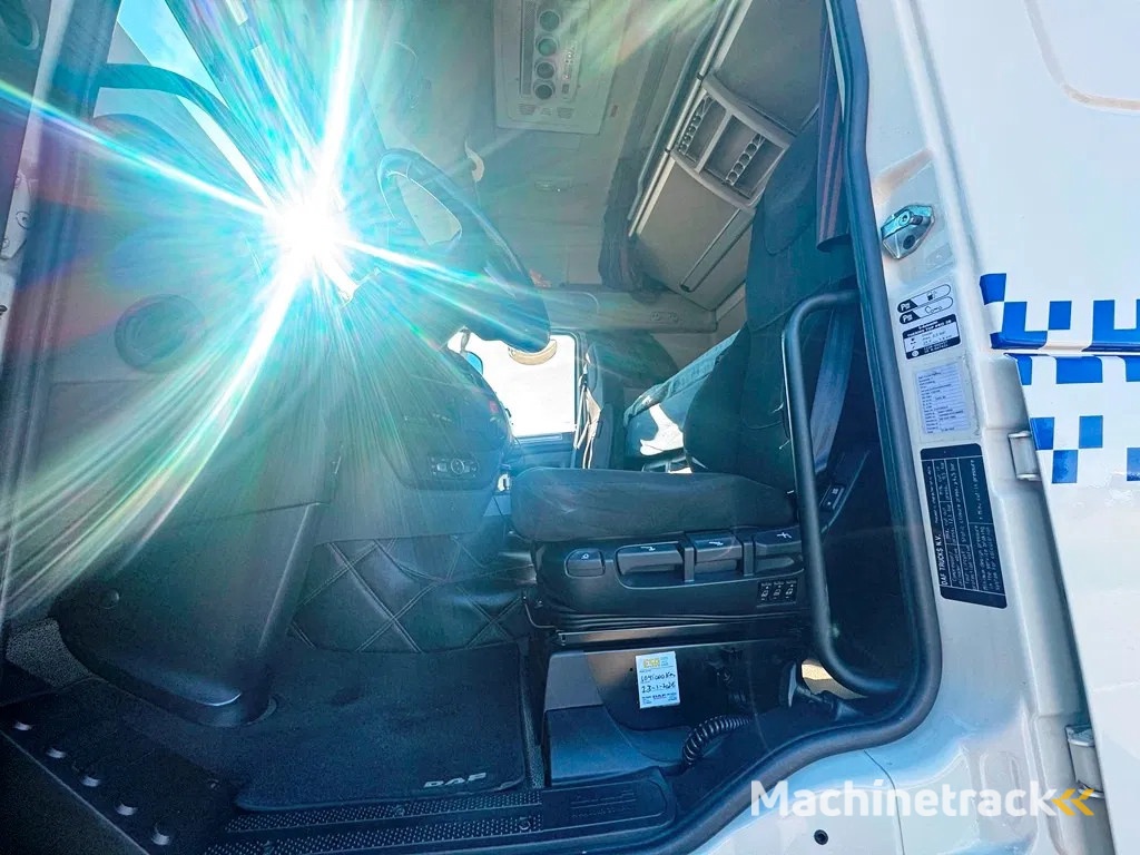 DAF XF 530 god  tractor unit