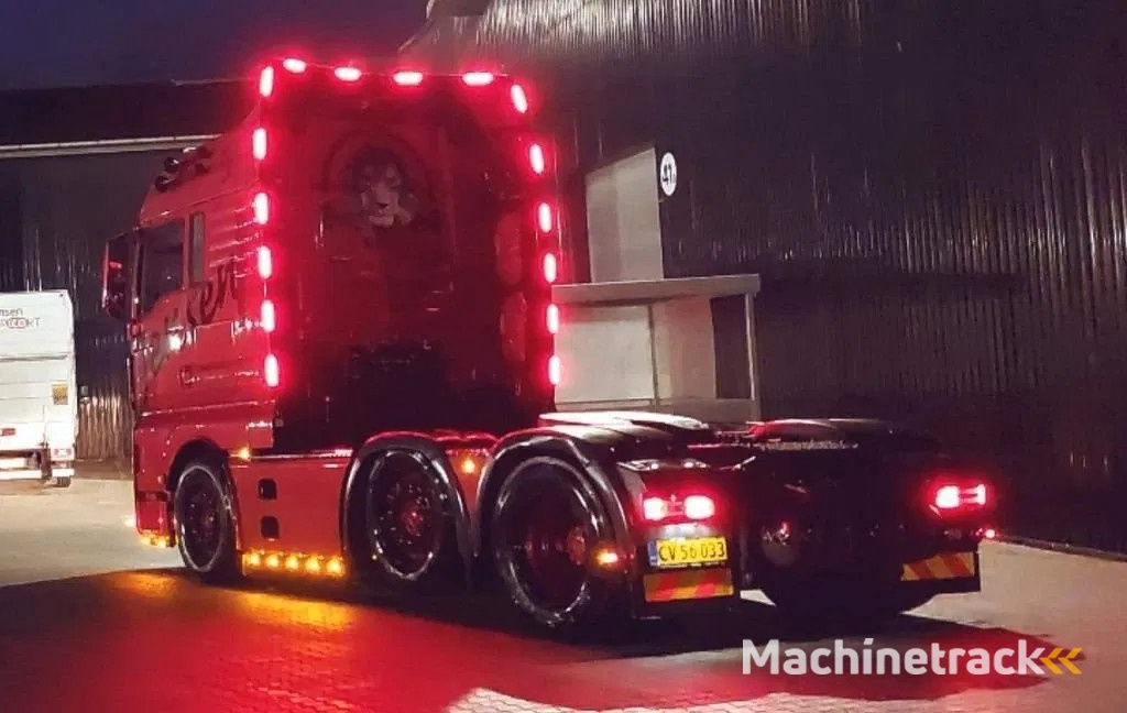 MAN TGX 26.510 2stk . Special interior. pusher 6x2/2.