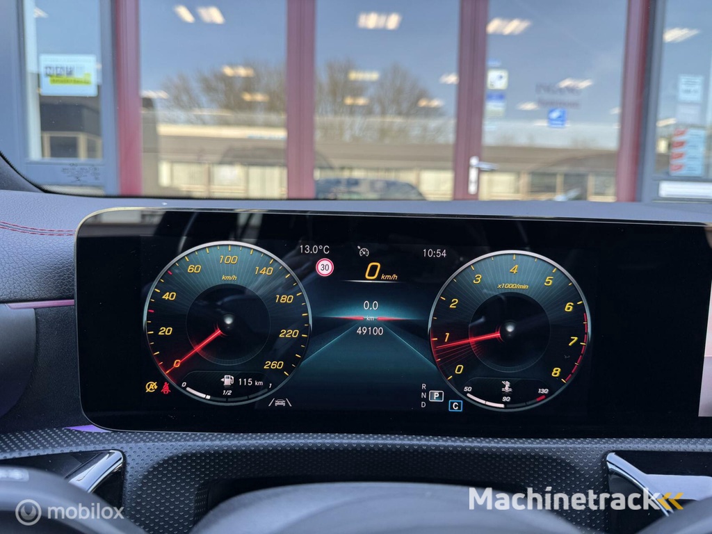 Mercedes CLA-klasse 180 AMG / Luxe