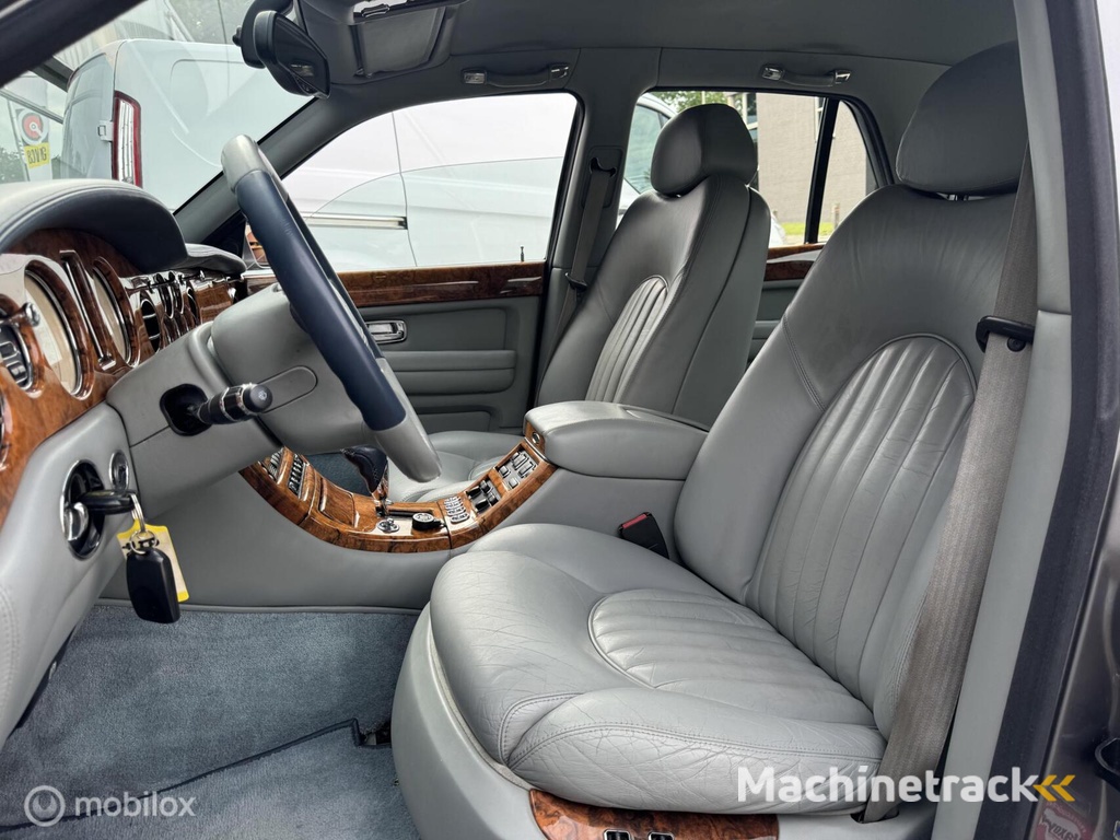 Bentley Arnage 6.8 V8 Red Label