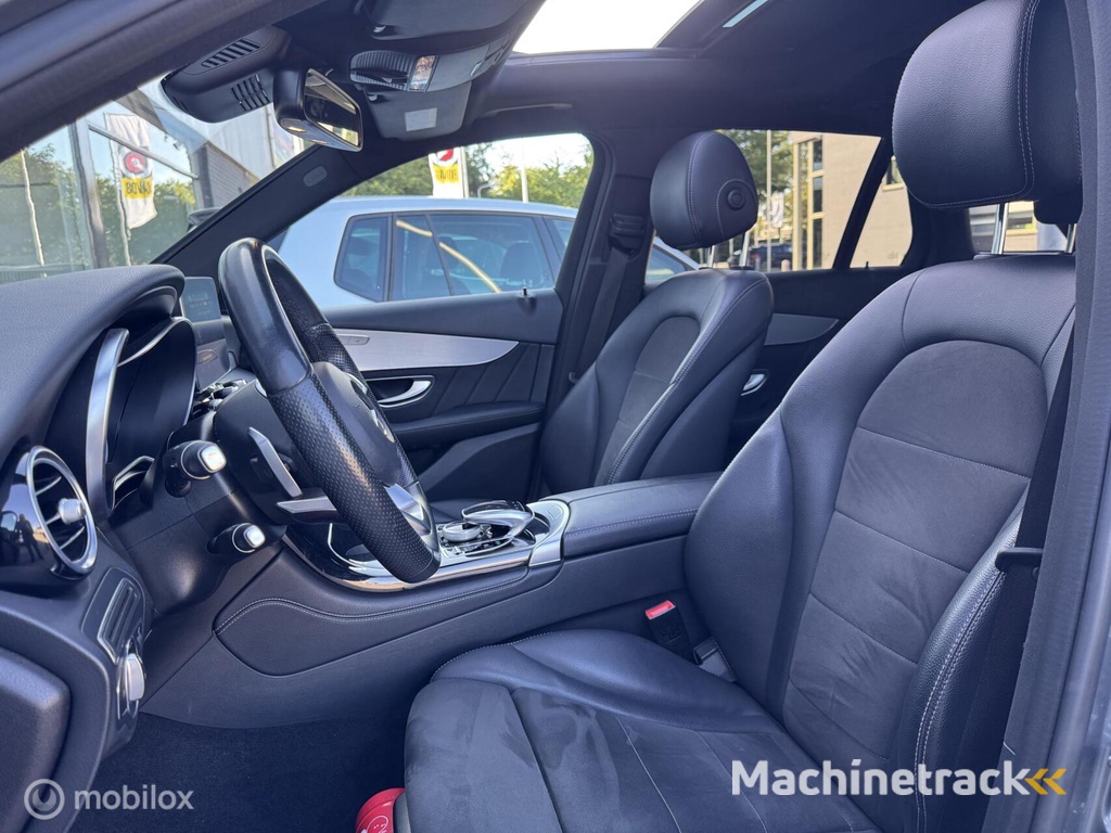 Mercedes GLC-klasse 250 4MATIC AMG/ Night pakket / Schuifdak