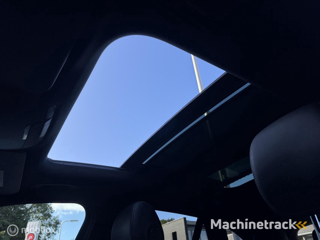 Mercedes GLC-klasse 250 4MATIC AMG/ Night pakket / Schuifdak