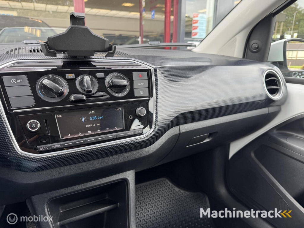 Volkswagen Up! 1.0 BMT move up!